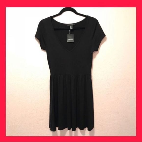 NWT. Forever 21 V-neck very soft material dress​ - Picture 1 of 6